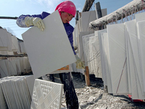 Drywall being made in China